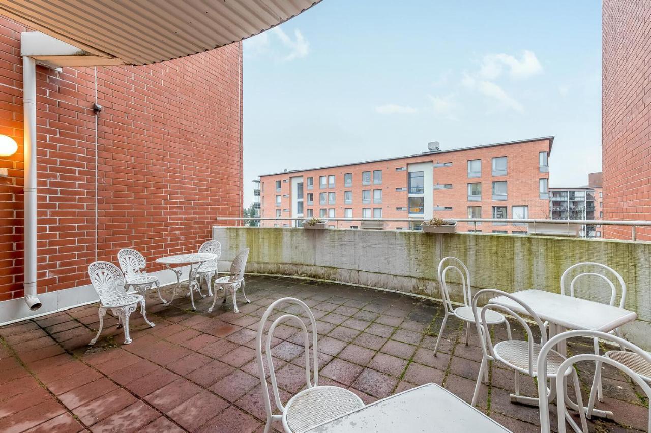 Forenom Aparthotel Espoo Kehä I Exterior foto
